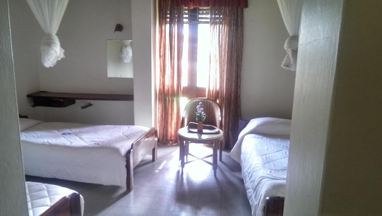 White Horse Inn Kabale 외부 사진