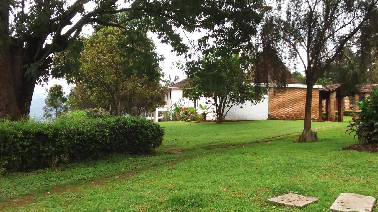 White Horse Inn Kabale 외부 사진