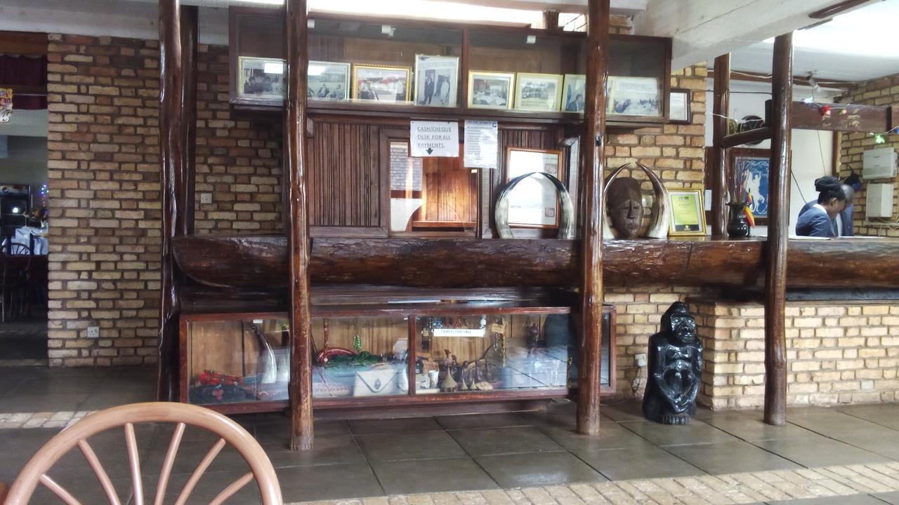 White Horse Inn Kabale 외부 사진