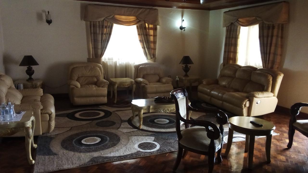White Horse Inn Kabale 외부 사진